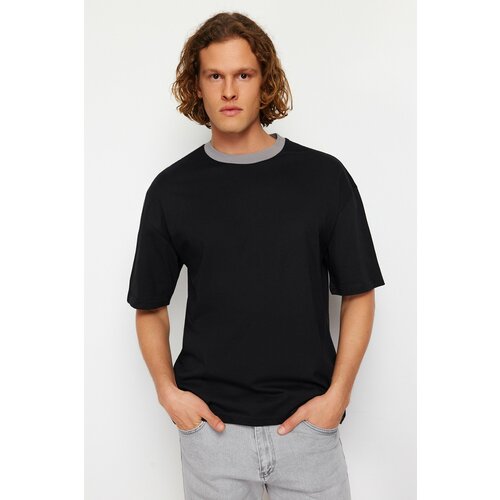 Trendyol Men's Black Oversize/Wide Cut Mystic Print Contrast Collar Rib 100% Cotton T-Shirt Cene