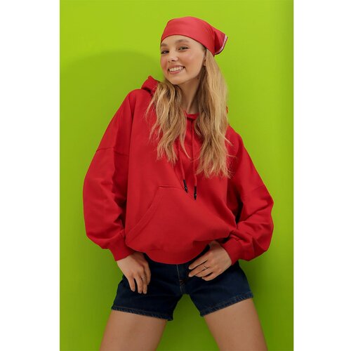 Trend Alaçatı Stili Women's Red Hooded Kangaroo Pocket Two Yarn Sweatshirt Cene