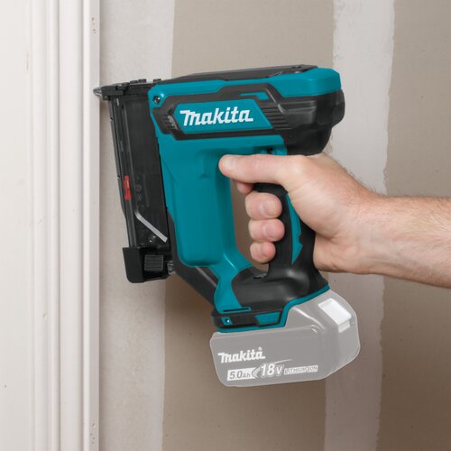Makita DPT353Z Akumulatorski cekic za Slike