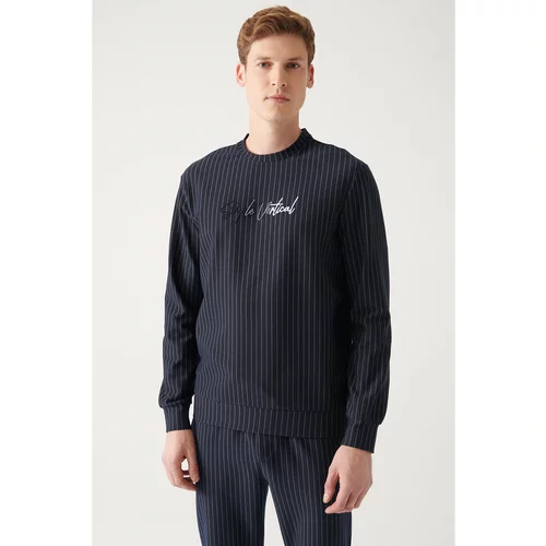 Avva Men's Navy Blue Crew Neck 2 Thread Printed Standard Fit Regular Fit Sweatshirt