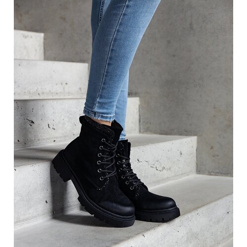 Gemre Black ankle boots with shiny inserts Prairie Cene