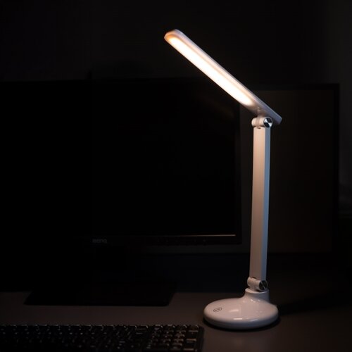 Zuma line 1913-WH-LED Punjiva stona lampa LED/6W/1200 mAh 3000/4500/6000K bela Slike