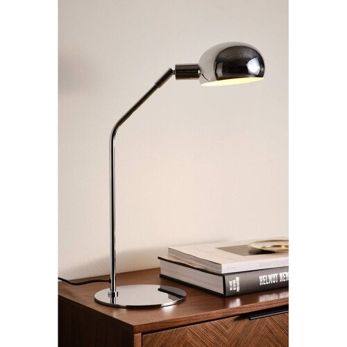 Jotex Željezna stolna lampa sa savitljivom konstrukcijom u sjajno srebrnoj boji (visina 59 cm) Lincon &amp;ndash; Slike