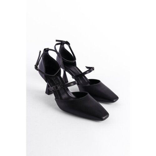 Capone Outfitters Women&amp;#039;s Belted Shoes Slike