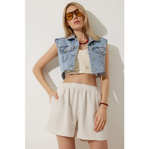  Women's Cream Pocketed Linen Viscose Casual Shorts