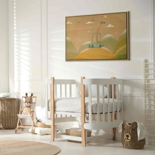  Slika - Dreamy Traveler - A Cheerful Giraffe Driving a Car on a Sunny Day 90x60 U prirodnom drvenom okviru Slike