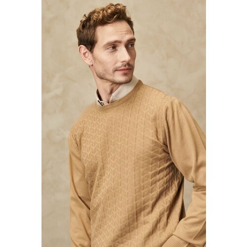 AC&Co / Altınyıldız Classics Men's Beige Anti-pilling Anti-Pilling Standard Fit Crew Neck Front Textured Knitwear Sweater Slike