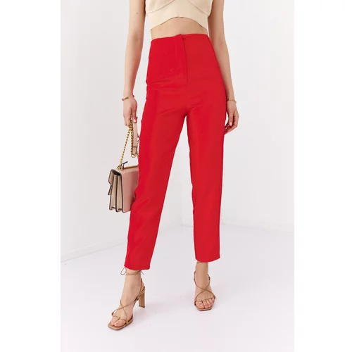 Fasardi Elegant red trousers with darts