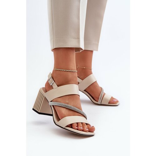 Kesi Women's elegant high heeled sandals beige D&A Slike