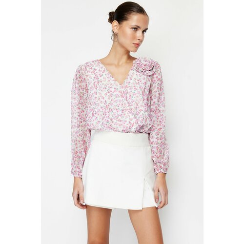 Trendyol Pink Crop Lined Rose Detailed Floral Chiffon Woven Blouse Slike