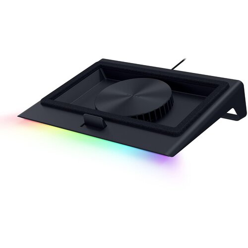 Razer hladilna podloga črne barve za prenosnike od 14 do 18 palcev Slike