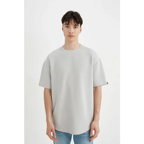 Defacto Comfort Fit Crew Neck Short Sleeve T-Shirt