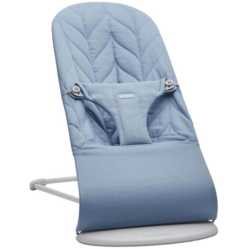 BabyBj&amp;ouml;rn&amp;reg; njihaljka balance bliss woven petal quilt blue Slike