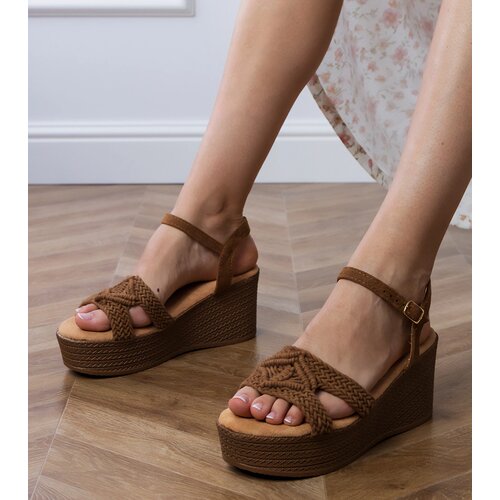 Gemre Brown platform sandals with lace-up strap Zambera Cene