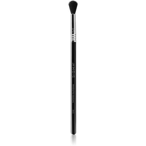 Sigma Beauty E40 - Tapered Blending Brush Cene