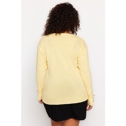 Trendyol Curve Light Yellow V-Neck Button Detailed Knitwear Sweater Slike