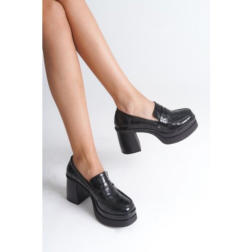Capone Outfitters 1003 Round Toe Mid Heel Women's Loafer Cene