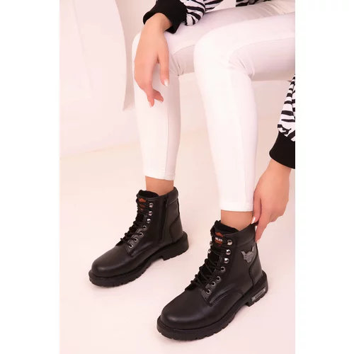 Soho Black Women's Boots & Booties 17641