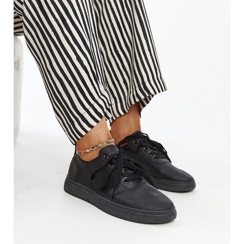 Gemre Black Lace Slip-On Sneakers Segana Cene