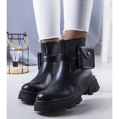 Gemre Black ankle boots with a pouch Lilliana Cene
