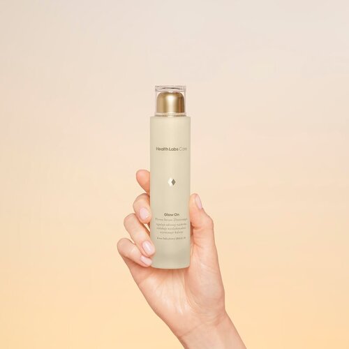 Health Labs Care Glow On Liquid Exfoliating Serum gladilni eksfoliacijski serum z 2 % salicilno kislino 100 ml Slike