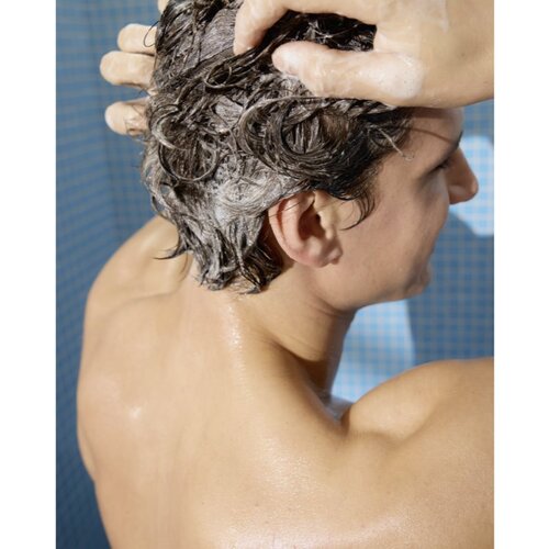 Nivea MEN Strong Power &amp;scaron;ampon za okrepitev in rast las 500 ml Slike