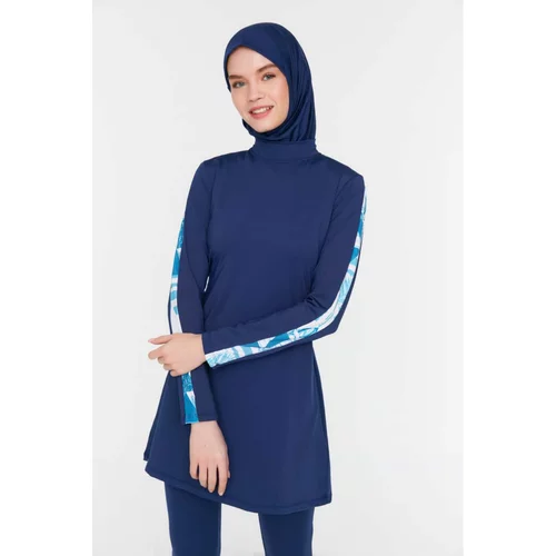 Trendyol Navy Blue Sleeve Printed Long Sleeve Knitted 4-Piece Hijab Swimsuit Set