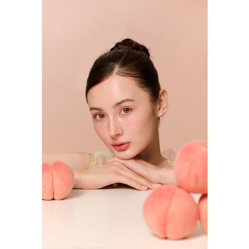 Thim Infusion Blush puder- rumenilo za sjaj lica nijansa 02 Peach 4.5 g Slike