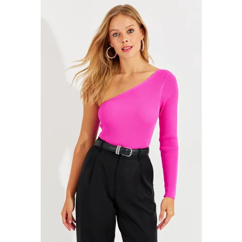 Cool & Sexy Women's Fuchsia One-Shoulder Knitwear Blouse YV204