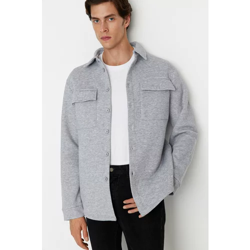 Trendyol Men's Gray Men's Regular/Regular fit Shirts with a collar and flap pockets, fleece interior Shirt.
