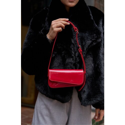 Madamra Red Patent Leather Women's Mia Asymmetric Cut Handbag Slike
