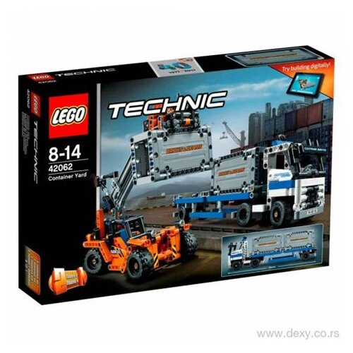 Lego technic container yard Slike