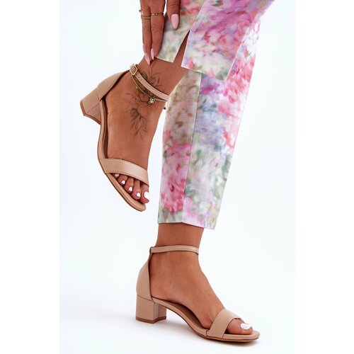 Kesi Leather heeled sandals of Smooth Beige Inspire Me! Slike