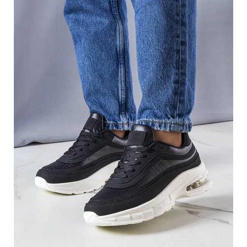 D/CEO White trainers Justar Cene