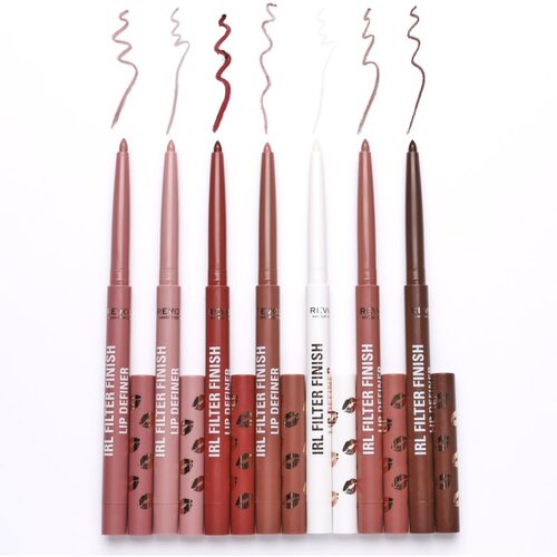 Makeup Revolution IRL Filter kremasti svinčnik za ustnice z mat učinkom odtenek Chai Nude 0,18 g Slike