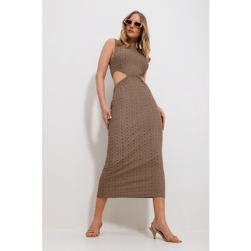 Trend Alaçatı Stili Women's Brown Outcut Cut Self-Textured Midi Length Dress