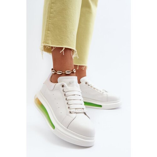 Kesi Women's leather sneakers GOE White Cene