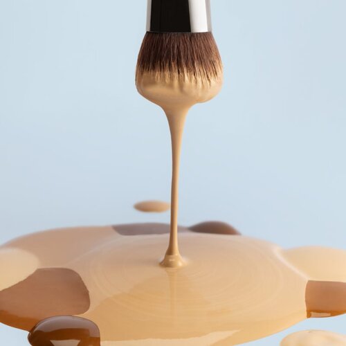 Lumene Blur Even Cover tekući puder s mat fini&amp;scaron;em 16 h nijansa 00 30 ml Slike