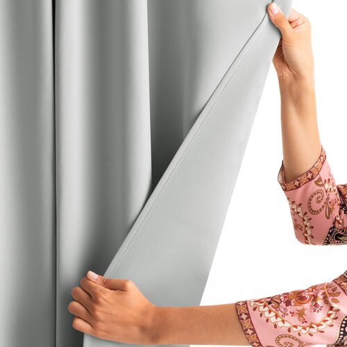 Restilo Svetlo siva zatemnitvena izolacijska zavesa 140x270 cm Pleat &amp;ndash; Slike