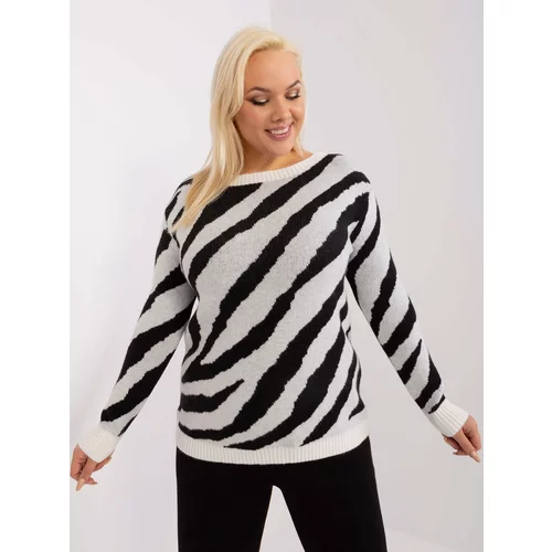 Fashion Hunters White and black casual plus size with cuffs