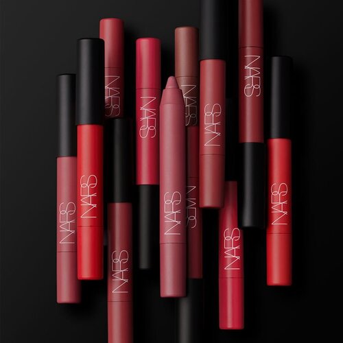 Nars POWERMATTE HIGH-INTENSITY LIP PENCIL dolgoobstojni svinčnik za ustnice z mat učinkom odtenek DOLCE VITA 2,6 g Slike
