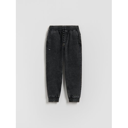 Reserved Jogger traperice - crno Cene