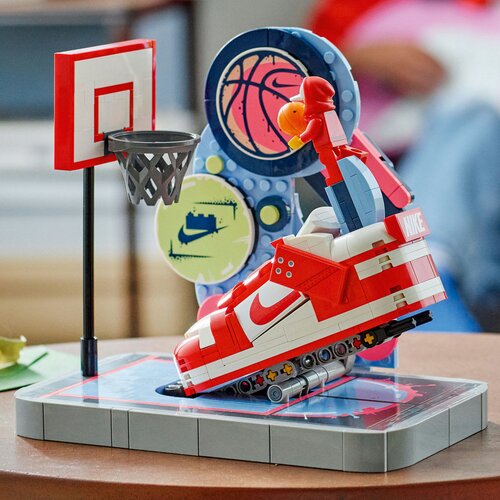 Lego Nike x LEGO&amp;reg; Collection - Nike Dunk Trickshot (43021) Slike