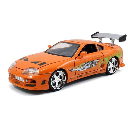  Hitri in drzni: Figurica Briana in model avtomobila Toyota Supra 1/24 - Simba Toys Slike