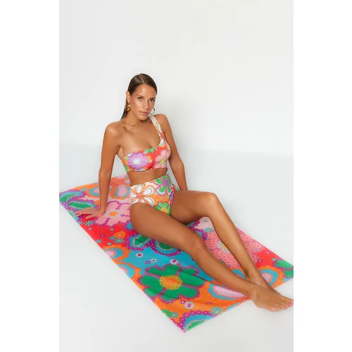 Trendyol Floral Pattern Rectangle Beach Towel