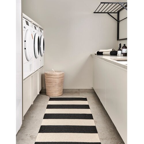 Pappelina Črno-bel zunanji in notranji tekač 70x150 cm Bob Black Vanilla &amp;ndash; Slike