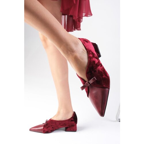 Mio Gusto Sabine Claret Red Velvet Pointed Toe Women's Low Heel Shoes Slike