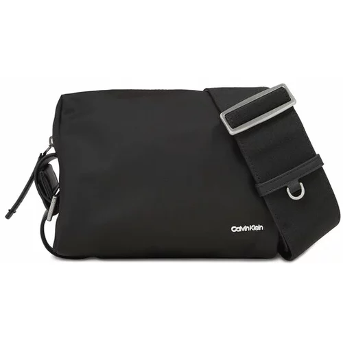 Calvin Klein Ročna torba Wide Strap Nylon Camera Bag K60K611071 Črna