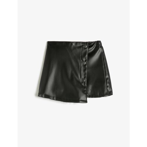 Koton Shorts - Black - Normal Waist Slike