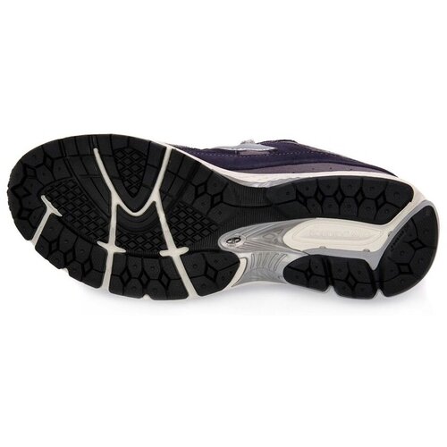 New Balance Superge M2002RSF Mornarsko modra Slike